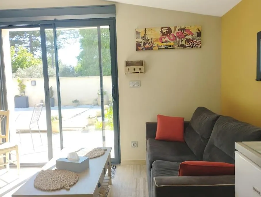 Holiday home Maisonnette En Campagne Au Calme Carpentras
