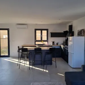 Maison Neuve Carpentras